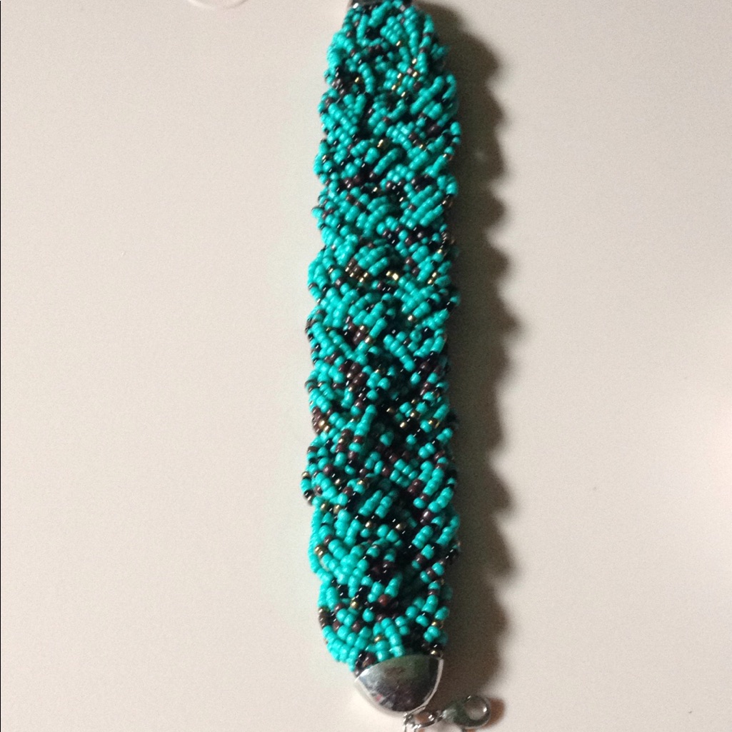 Small Beads Twist Bracelet